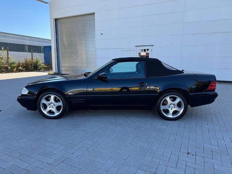 Schwarz Gebraucht 2000 Mercedes SL320 Cabrio | 30.999 € (Etwas zu teuer) - Bild 1/4
