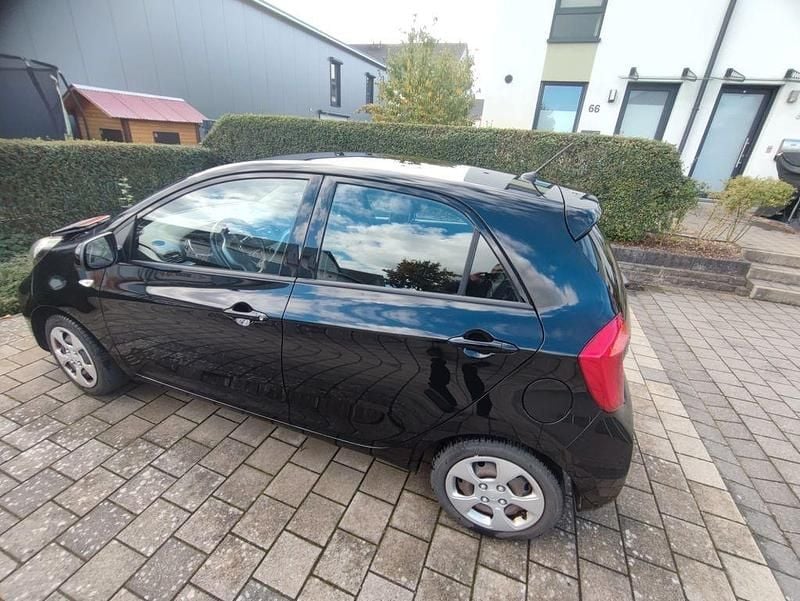 Schwarz Gebraucht 2016 Kia Picanto Edition 7 Kleinwagen | 6.500 € (Fairer Preis) - Bild 1/4