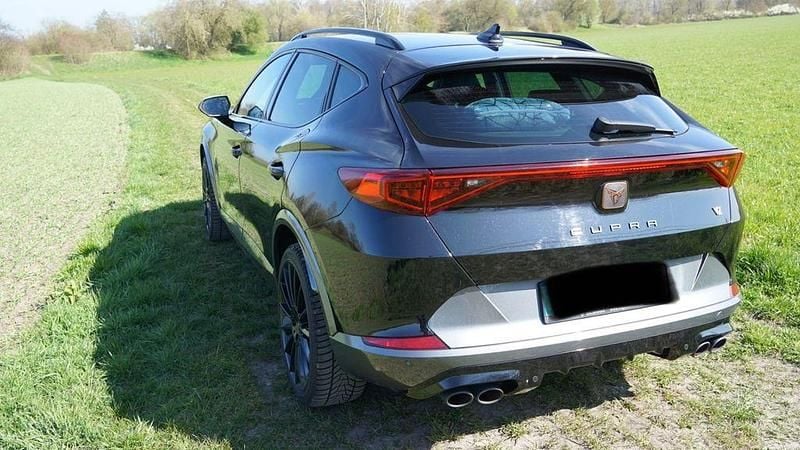 Schwarz Gebraucht 2022 Cupra Formentor VZ SUV | 25.900 € (Superpreis) - Bild 1/4