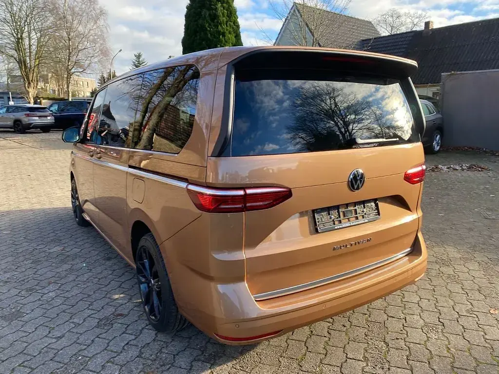 Nowe VW T7 Style 150 KM (110 kW) 2025 Brązowy Van