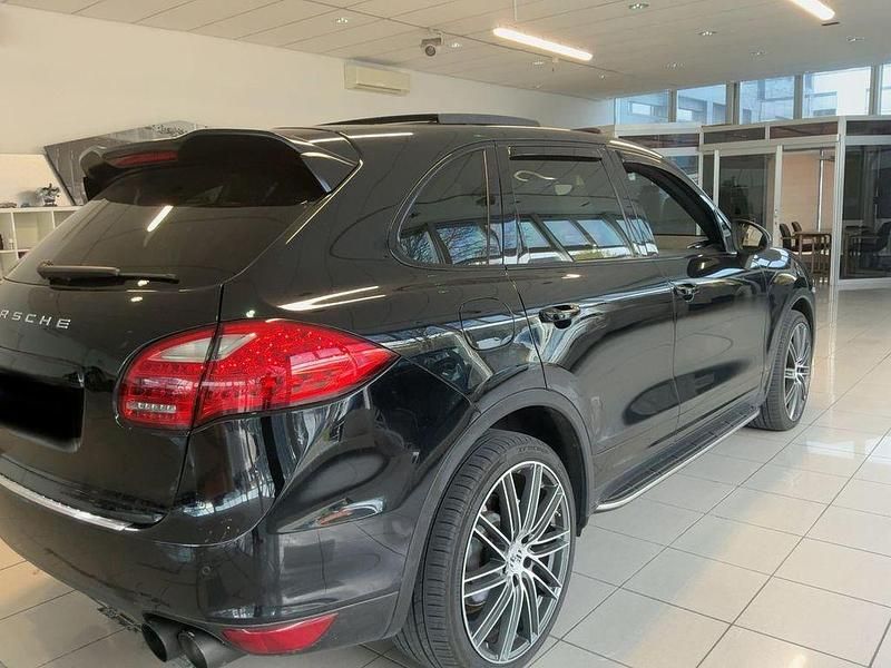 Gebraucht Porsche Cayenne 333 PS (244 kW) 2011 Schwarz SUV