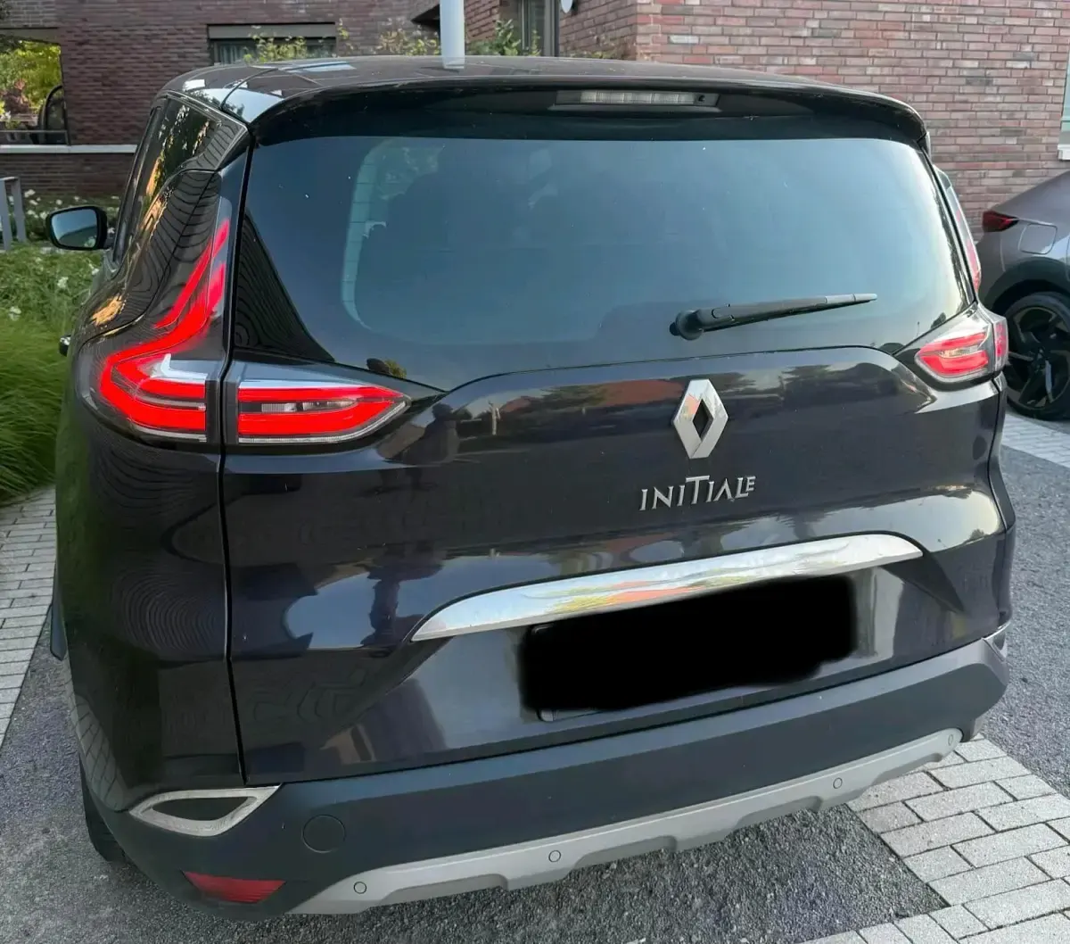 Gebraucht Renault Espace Initiale Paris 160 PS (117 kW) 2015 Schwarz Van / Kleinbus