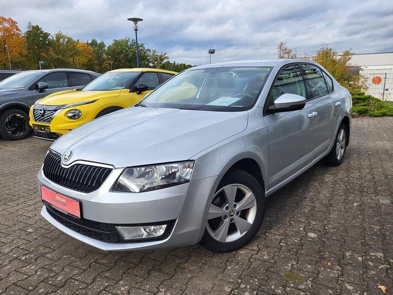 Gebraucht Skoda Octavia Elegance 105 PS (77 kW) 2014 Silber Limousine
