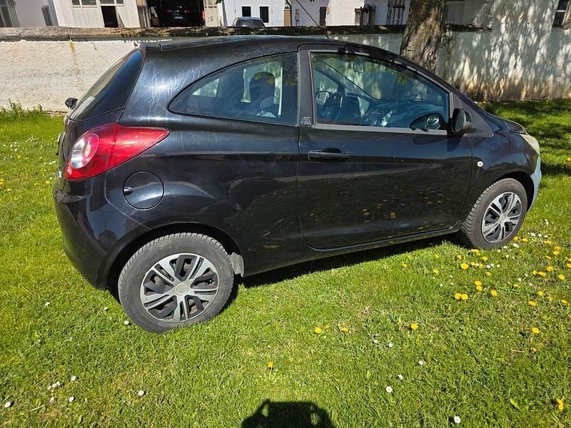 Gebraucht Ford Ka Trend 69 PS (50 kW) 2010 Schwarz Kleinwagen