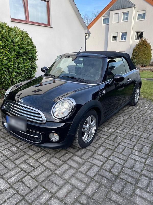 Schwarz Gebraucht 2010 Mini Cooper D Cabriolet Cabrio | 7.800 € (Fairer Preis) - Bild 1/4