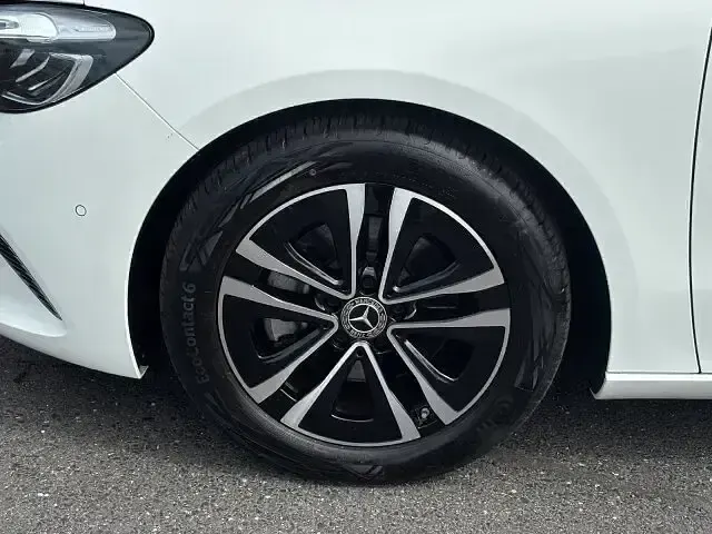 Gebraucht Mercedes B200 Progressive 150 PS (110 kW) 2025 Weiß Kleinwagen
