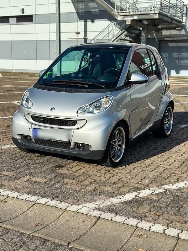 Silber Gebraucht 2011 Smart ForTwo Coupé Brabus Coupé | 8.999 € (Teuer) - Bild 1/4