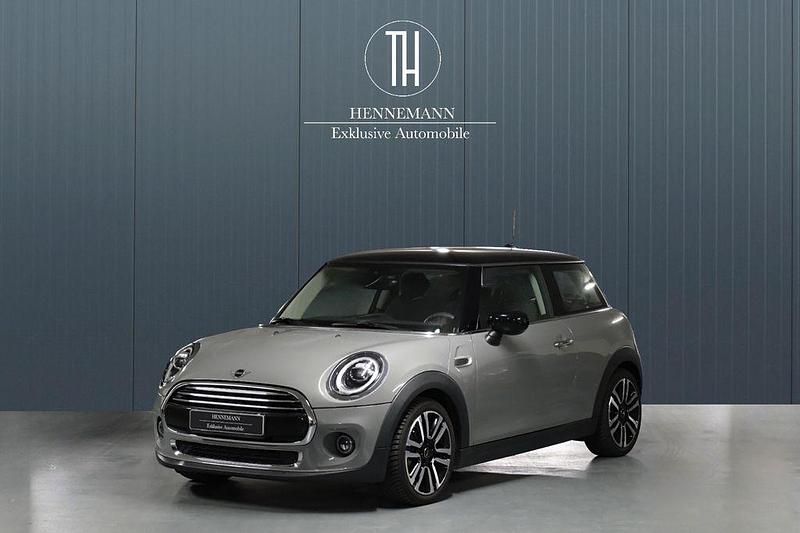 Moonwalk grey metallic Gebraucht 2020 Mini Cooper Chili Kleinwagen | 19.890 € (Guter Preis) - Bild 1/4