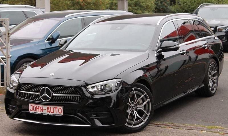 Gebraucht Mercedes E300 AMG 258 PS (189 kW) 2021 Schwarz/baltic black Kombi