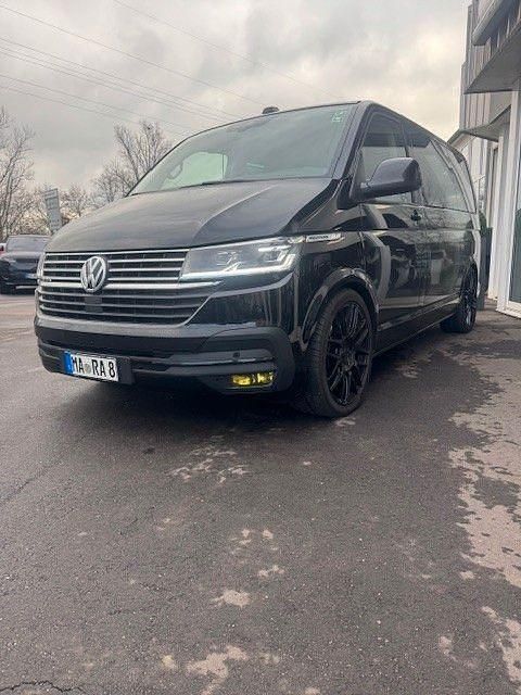 Gebraucht VW Multivan 204 PS (150 kW) 2021 Schwarz Van