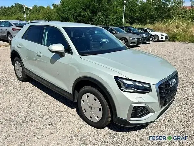 Gebraucht Audi Q2 Advanced Plus 150 PS (110 kW) 2025 Tausilber metallic SUV