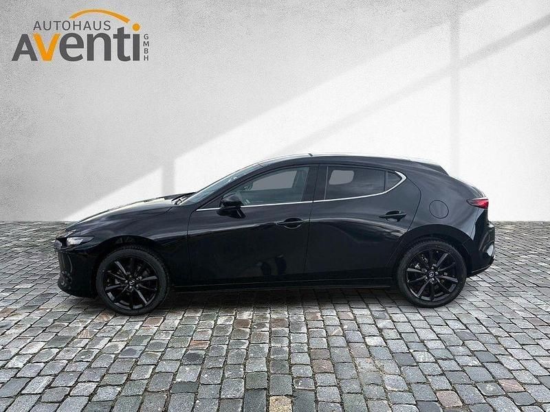 Neu Mazda 3 Nagisa 140 PS (102 kW) 2026 Schwarz Limousine