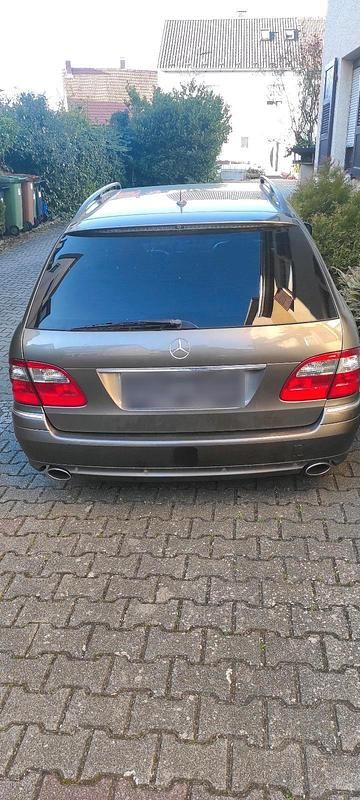 Gebraucht Mercedes E350 Avantgarde 272 PS (200 kW) 2007 Braun Kombi