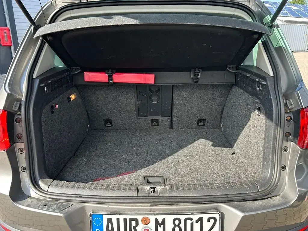 Gebraucht VW Tiguan Team 170 PS (125 kW) 2010 Grau SUV