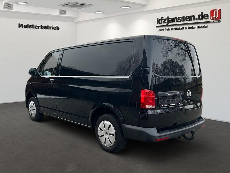Gebraucht VW T6.1 150 PS (110 kW) 2023 Schwarz Van