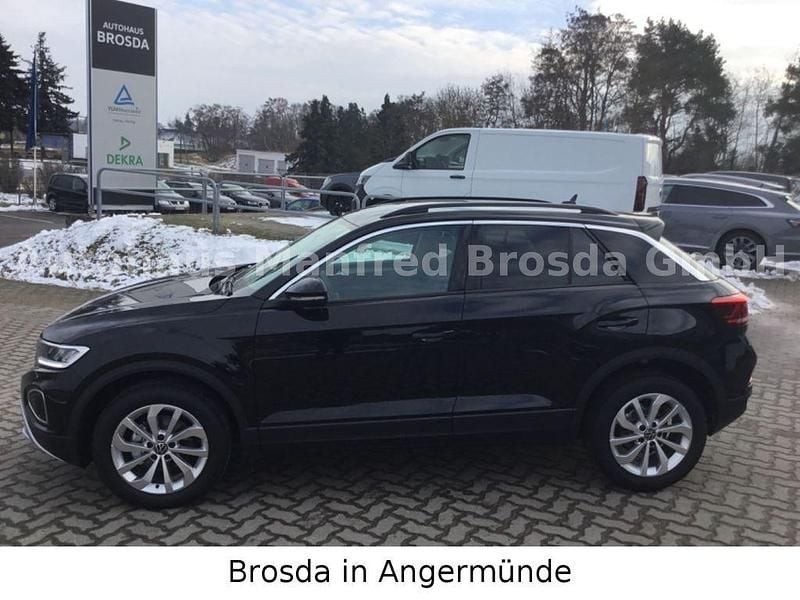 Neu VW T-Roc Life 150 PS (110 kW) 2026 Schwarz SUV
