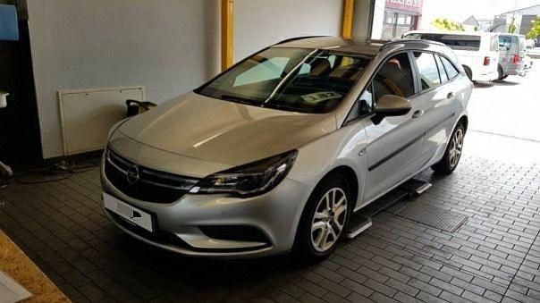 Silber Gebraucht 2019 Opel Astra Edition Kombi | 7.999 € (Guter Preis) - Bild 1/3