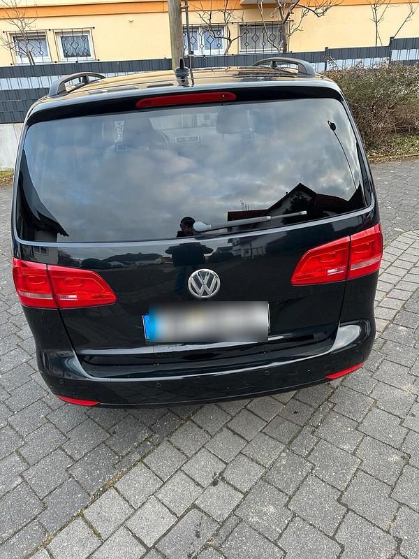 Gebraucht VW Touran 105 PS (77 kW) 2012 Schwarz Van / Kleinbus