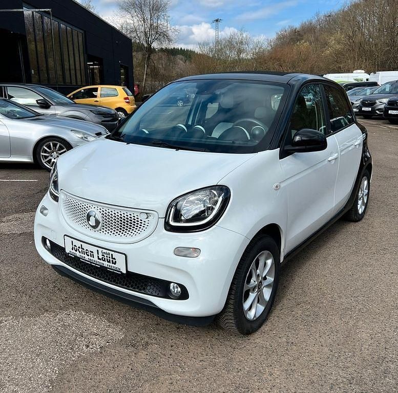Gebraucht Smart ForFour Passion 90 PS (66 kW) 2015 Schwarz Kleinwagen