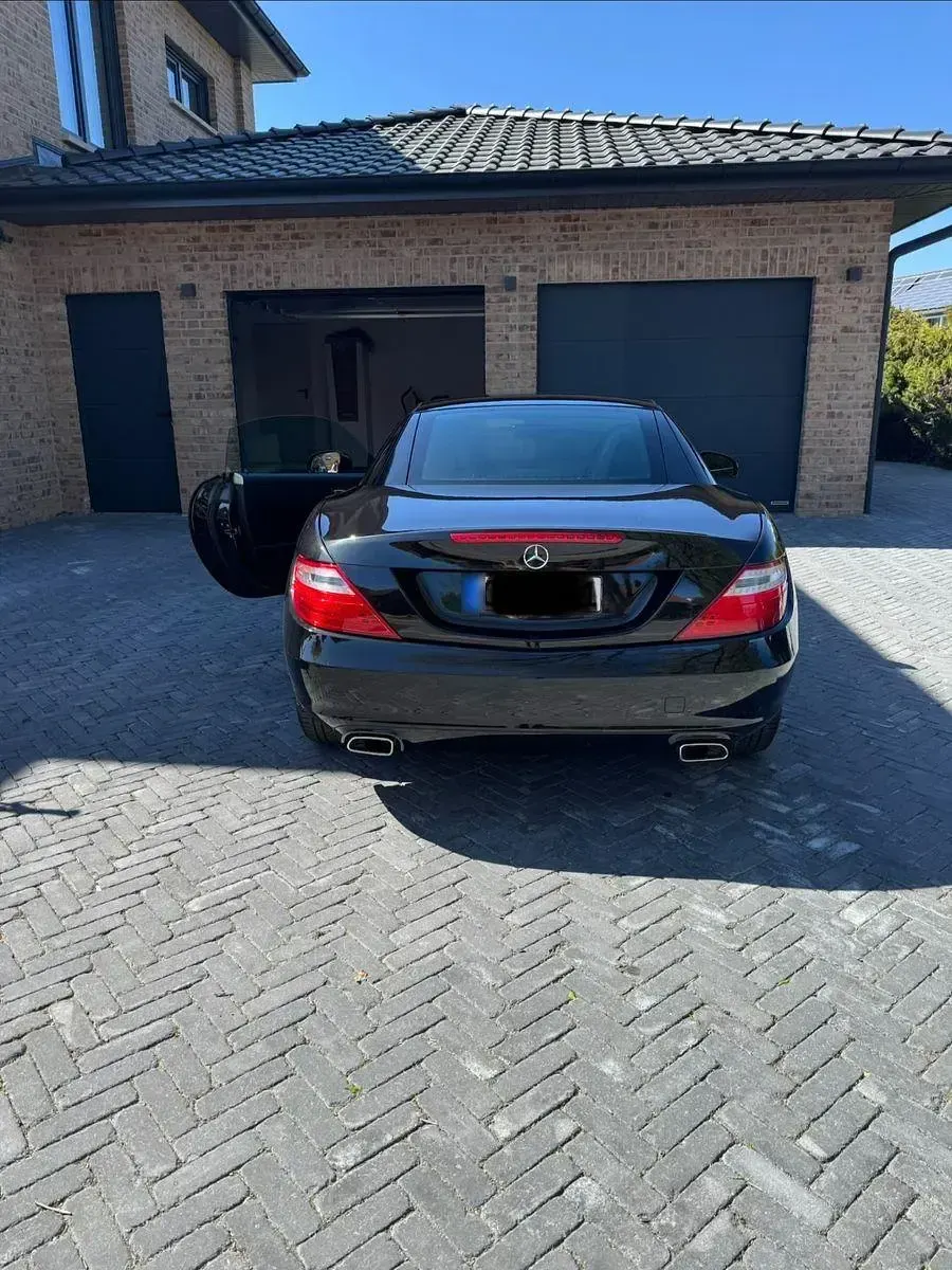 Gebraucht Mercedes SLK200 184 PS (135 kW) 2011 Schwarz Cabrio