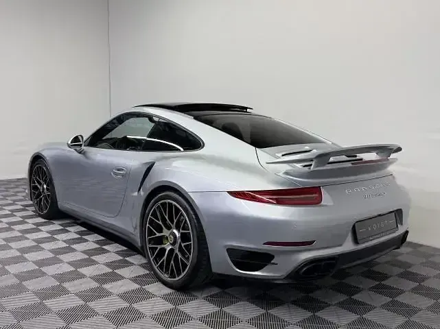 Second-hand Porsche 991 560 CP (411 kW) 2014 Argintiu Coupe