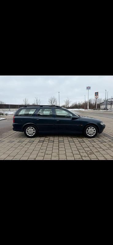Gebraucht Opel Vectra 101 PS (74 kW) 2001 Blau Kombi