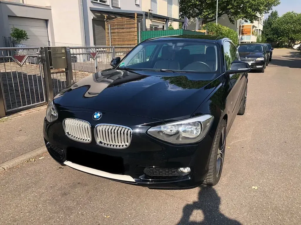 Gebraucht BMW 116 Sport Line 136 PS (100 kW) 2012 Schwarz Kleinwagen