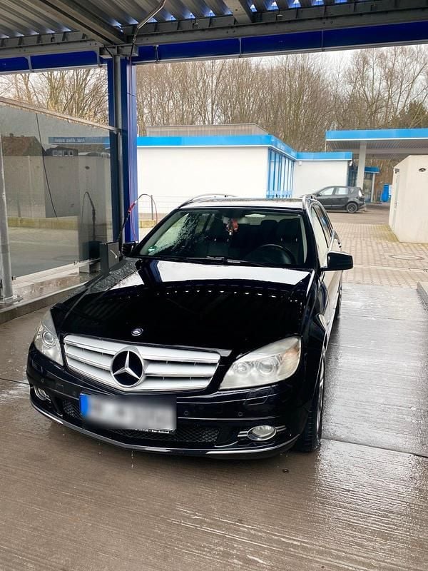 Schwarz Gebraucht 2010 Mercedes C220 Kombi | 4.500 € (Guter Preis) - Bild 1/4