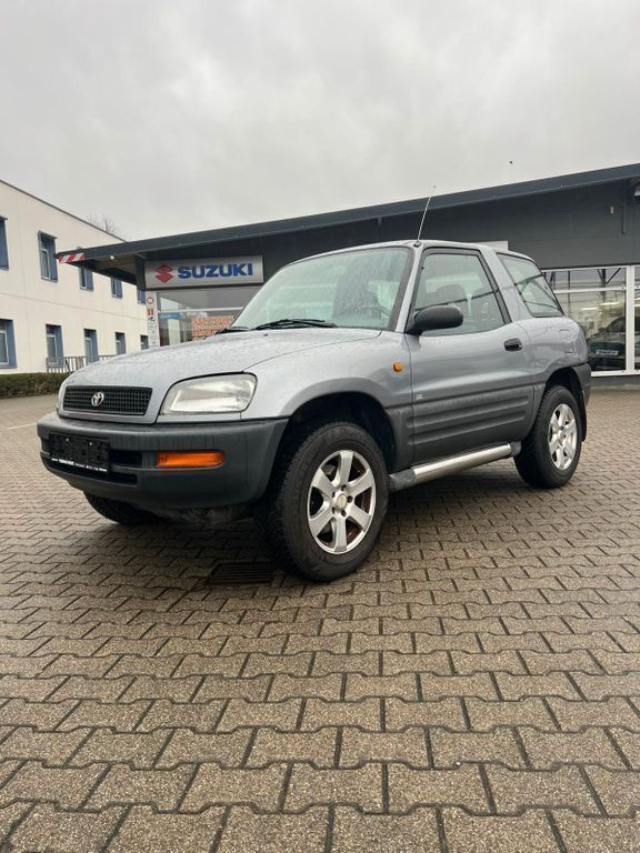 Gebraucht Toyota RAV4 129 PS (94 kW) 1996 Grau SUV