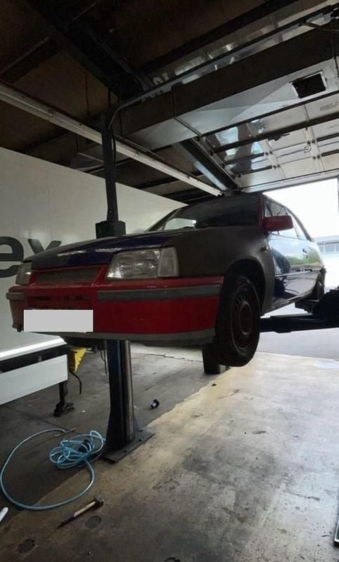 Rot Gebraucht 1989 Opel Kadett Cabrio | 4.321 € - Bild 1/4