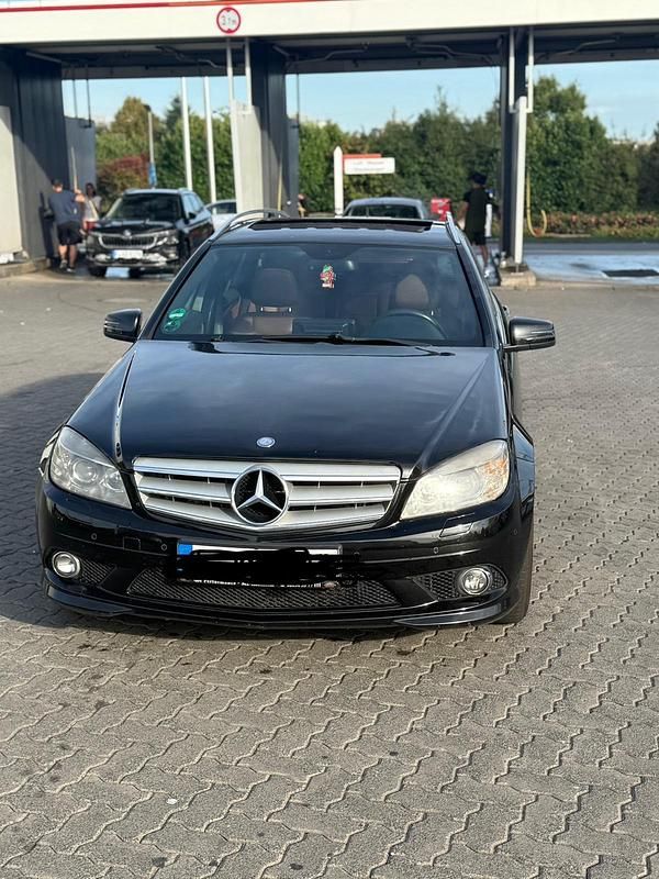 Schwarz Gebraucht 2009 Mercedes C320 Kombi | 5.200 € (Superpreis) - Bild 1/4
