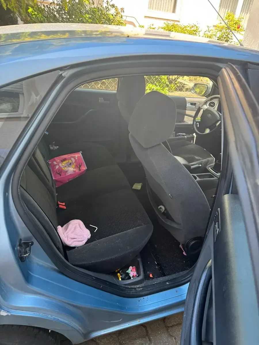 Gebraucht Ford Focus 90 PS (66 kW) 2005 Blau Kleinwagen