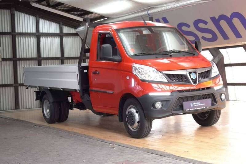 Rot Neu 2024 Piaggio Porter SUV | 25.975 € (Fairer Preis) - Bild 1/4