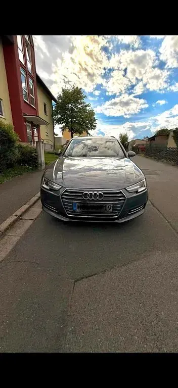 Gebraucht Audi A4 Sport 150 PS (110 kW) 2017 Grau Kombi