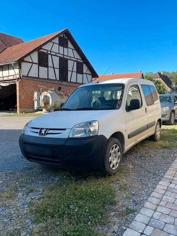 Gebraucht Peugeot Partner 70 PS (51 kW) 2006 Weiß Van / Kleinbus
