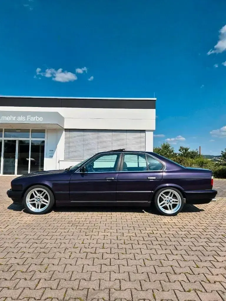 Gebraucht BMW 520 150 PS (110 kW) 1993 Violet Limousine