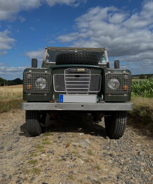 Grün Gebraucht 1973 Land Rover 3 SUV | 15.600 € - Bild 1/1
