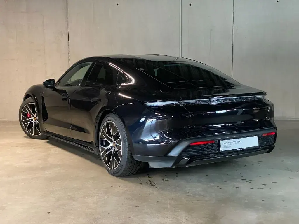 Gebraucht Porsche Taycan GTS 439 kW (598 PS) 2022 Schwarz Limousine
