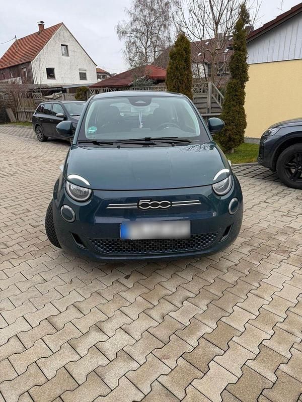 Gebraucht Fiat 500e 69 kW (95 PS) 2023 Blau Kleinwagen