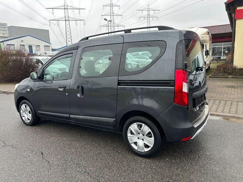 Gebraucht Dacia Dokker 83 PS (61 kW) 2013 Grau Van / Kleinbus