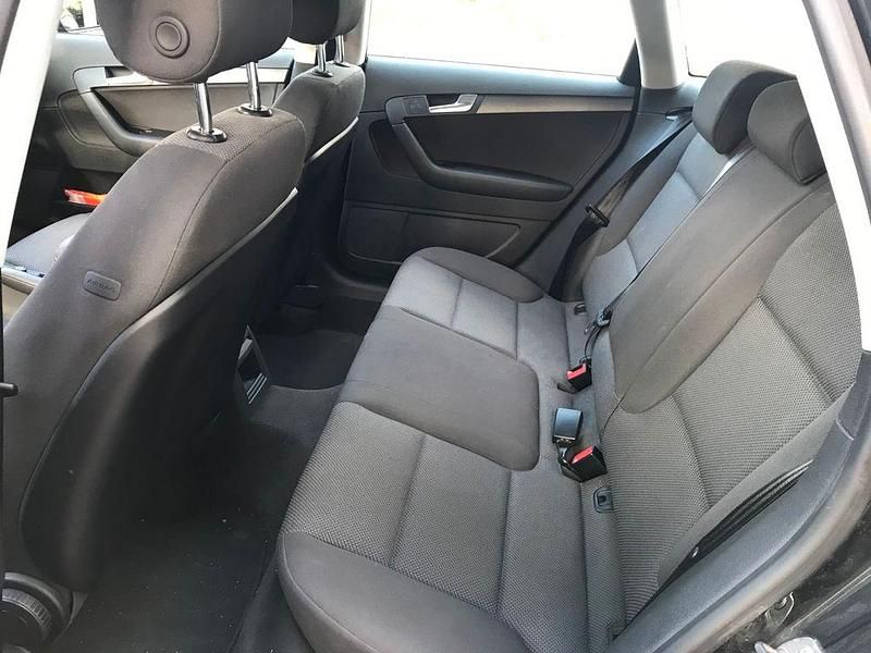 Gebraucht Audi A3 105 PS (77 kW) 2012 Schwarz Kleinwagen