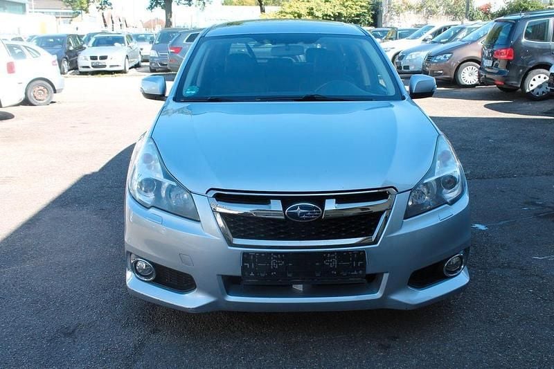 Silber Gebraucht 2014 Subaru Outback Sport SUV | 12.599 € - Bild 1/4