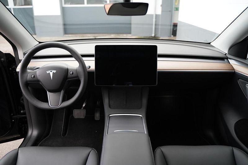 Gebraucht Tesla Model Y Long Range AWD 378 kW (514 PS) 2021 Schwarz SUV