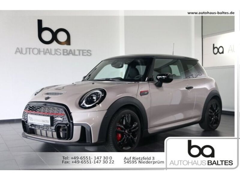 Rooftop grey met. (metallic) Gebraucht 2024 Mini John Cooper Works Kleinwagen | 34.849 € (Fairer Preis) - Bild 1/4