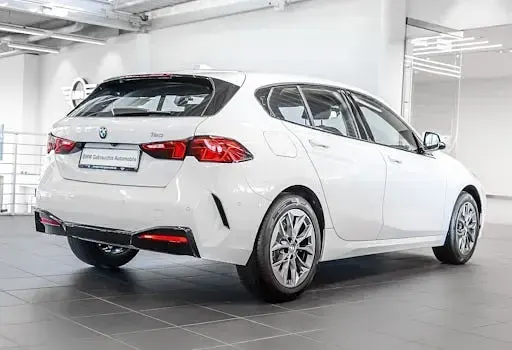 Gebraucht BMW 120 Shadowline 170 PS (125 kW) 2025 Weiß Kleinwagen
