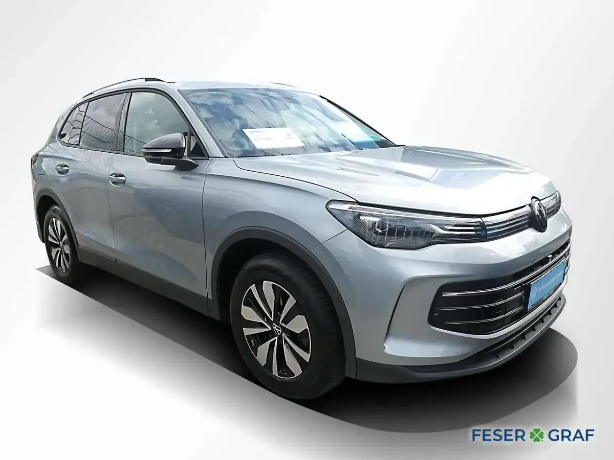 Gebraucht VW Tiguan Goal 150 PS (110 kW) 2025 Silber SUV