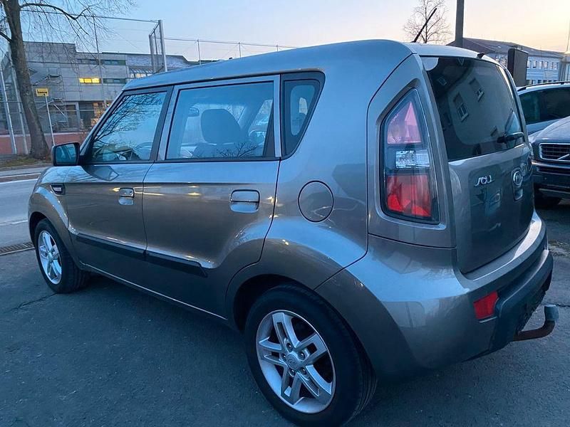 Gebraucht Kia Soul Vision 126 PS (92 kW) 2009 Grau SUV