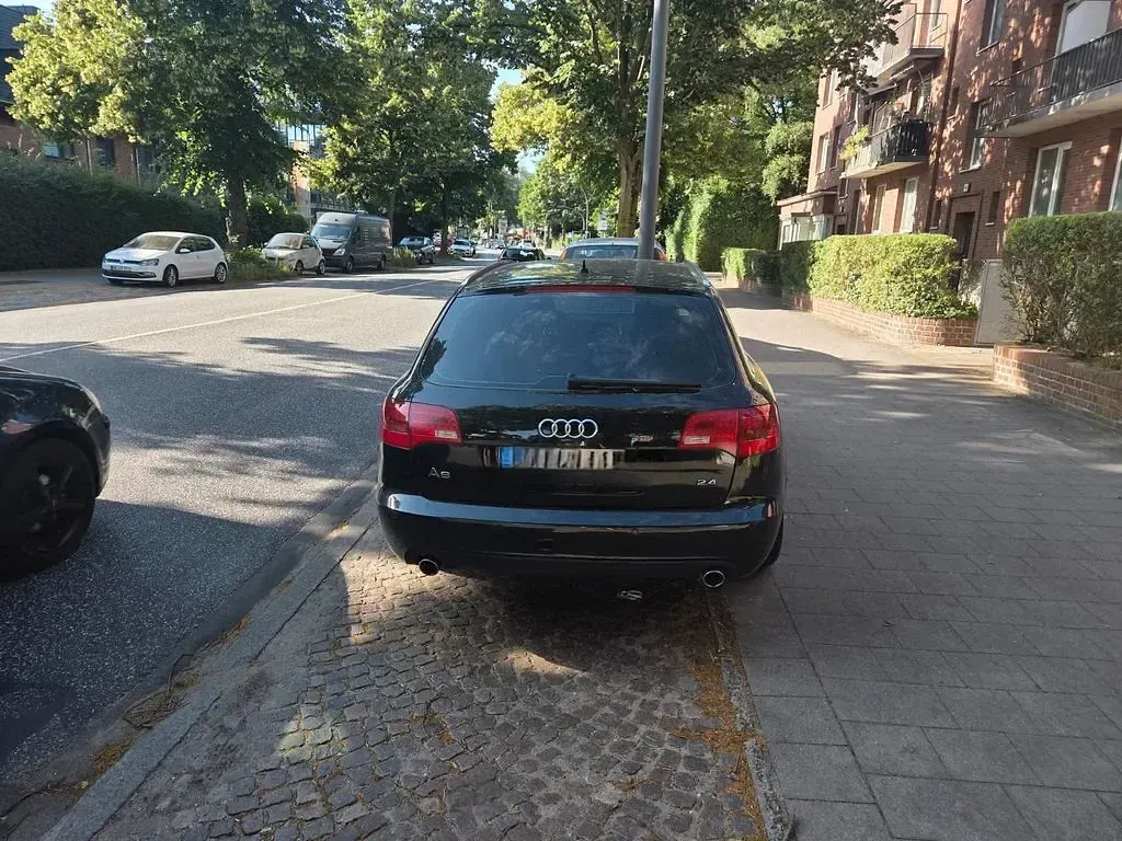 Gebraucht Audi A6 Ambiente 177 PS (130 kW) 2006 Schwarz Kombi