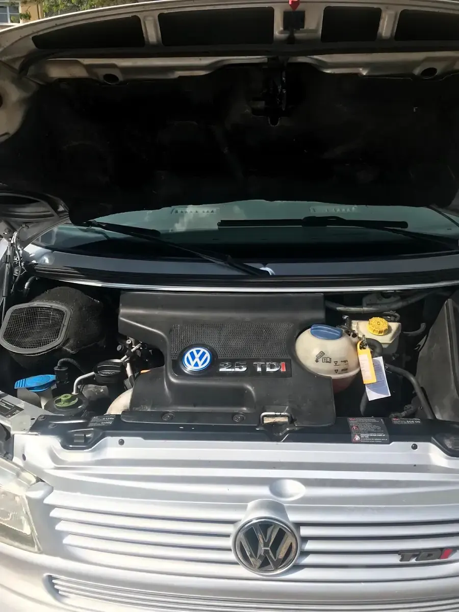 Usado VW T4 151 HP (111 kW) 2003 Prateado Van