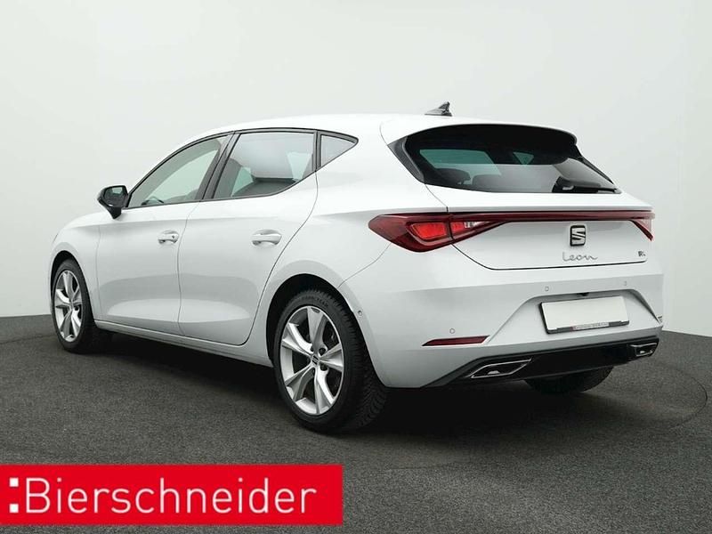Gebraucht Seat Leon FR 150 PS (110 kW) 2024 Weiss Limousine
